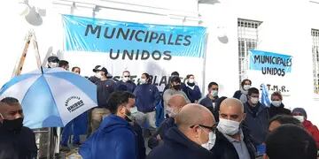 Protesta de municipales en el Hospital de Niños Víctor J. Vilela