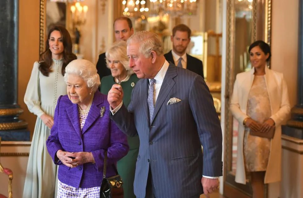 La reina Isabel II acordó un período de transición y apoyó al príncipe Harry y a Meghan Markle.