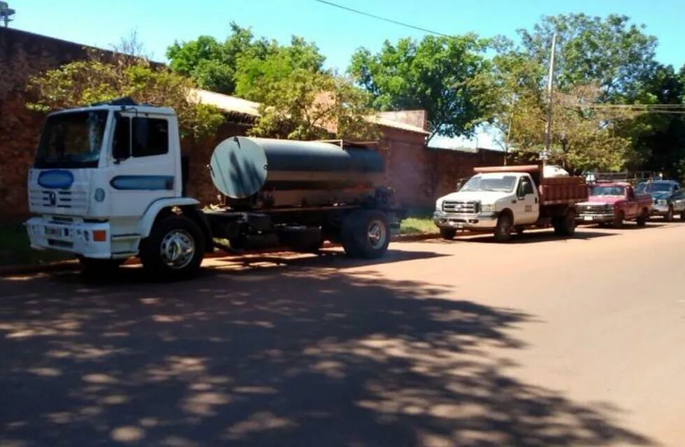 Habilitan tres puntos de la ciudad para que los vecinos puedan buscar agua de pozos perforados