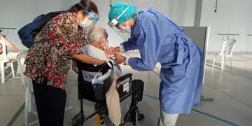 Vacunación a mayores de 80 en San Juan