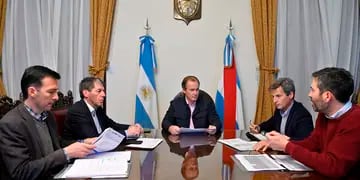 Gobernador de Entre Ríos Gustavo Bordet y sus ministros
