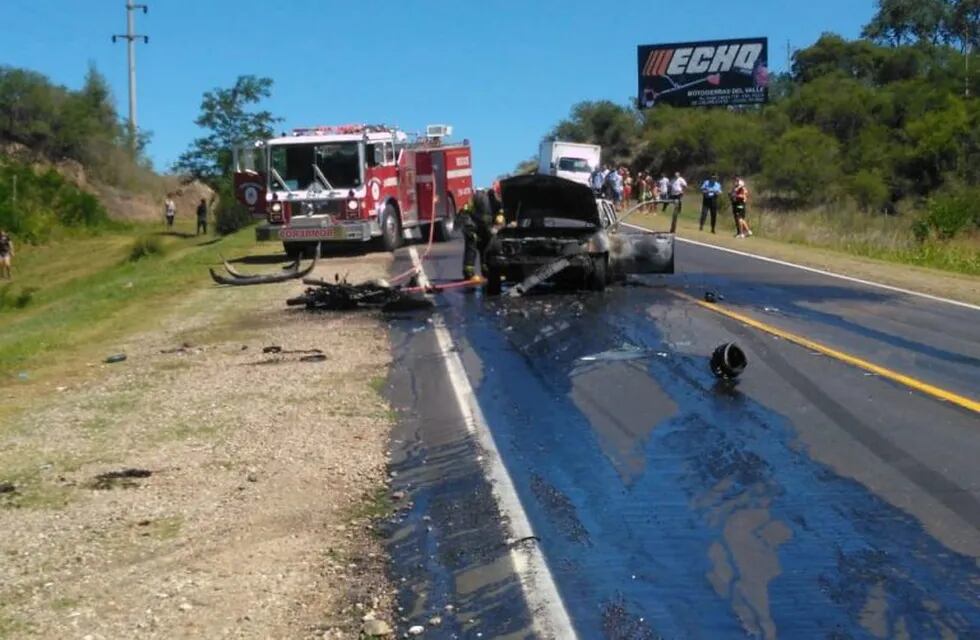 El accidente se produjo aproximadamente a las 15:30 de este lunes en el tramo de Ruta 5 que une Santa Rosa con Villa General Belgrano