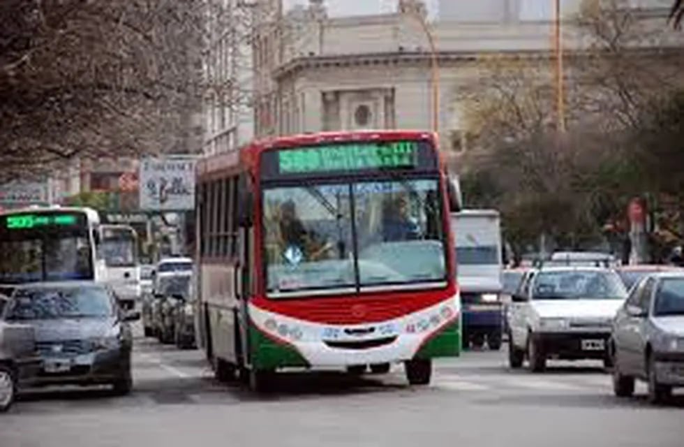 Desvío de tránsito: la 509 cambia su recorrido por corte de calle en Belgrano y Dorrego