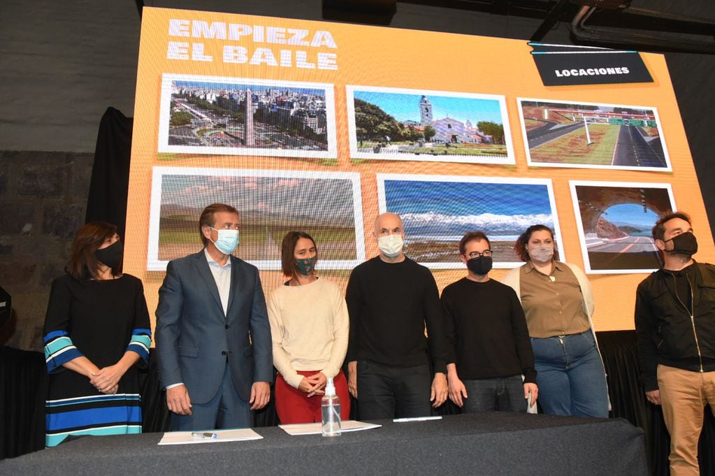 Rodolfo Suarez y Horacio Rodríguez Larreta presentaron el Distrito del Vino porteño en La Enoteca de Mendoza.
