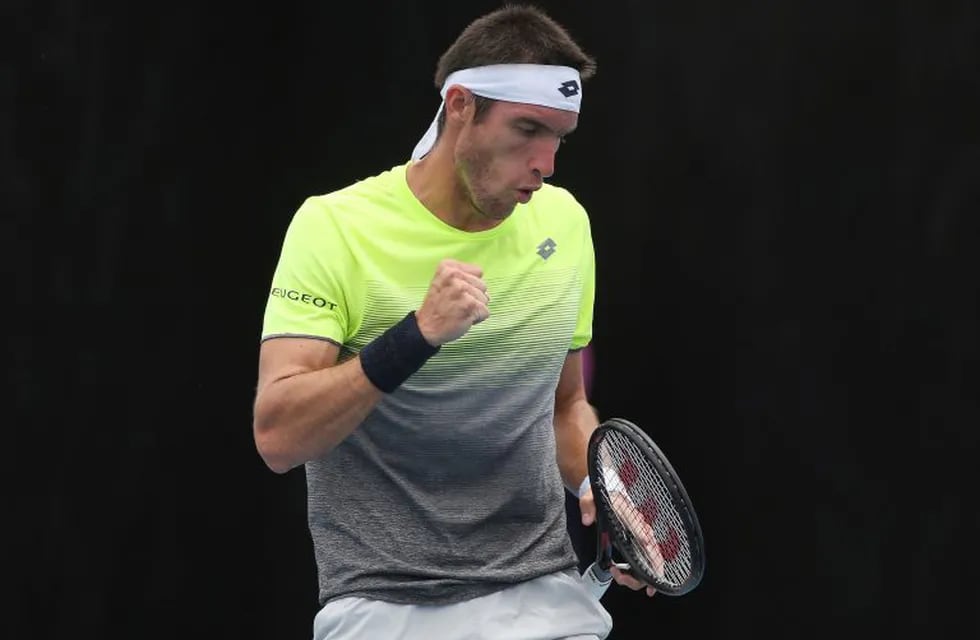 Leo Mayer derrotó a Misha Zverev y sigue con vida en el ATP 250 de Sydney. (AP Photo/Rick Rycroft)
