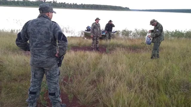 En la reserva del Lago Urugua-i Guardaparques fueron heridos por cazadores
