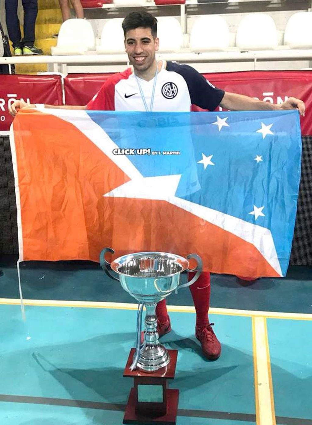 Pablo Vidal, campeón de la Copa Argentina de futsal  con San Lorenzo.