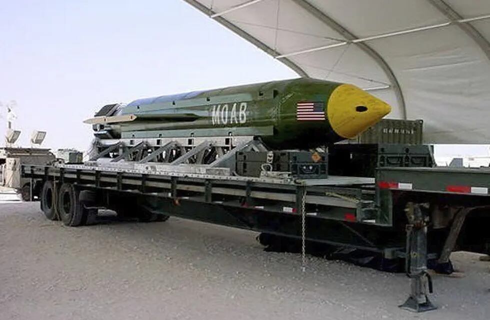 EE01 ESTADOS UNIDOS 13/04/2017.- Fotografía sin fechar que muestra una bomba GBU-43 Massive Ordnance Air Blast (MOAB). Estados Unidos usó hoy, 13 de abril de 2017, por primera vez en un conflicto la mayor bomba no-nuclear, la llamada 