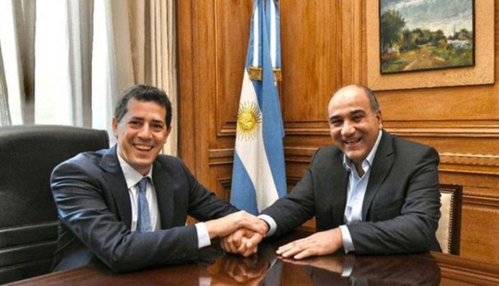 El gobernador Juan Manzur junto al Ministro del Interior Wado De Pedro.