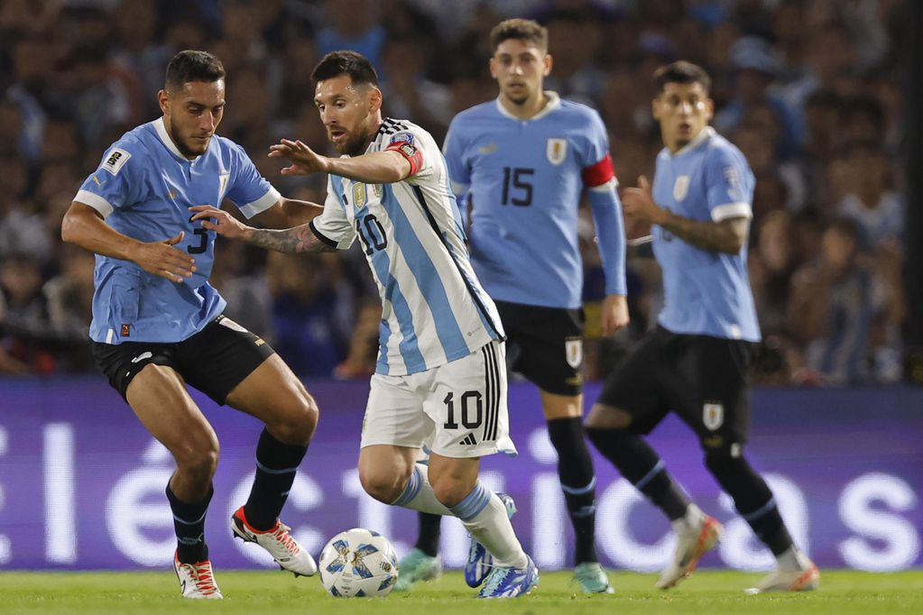 Messi buscará marcar su primer gol ante Brasil por las Eliminatorias Sudamericanas.