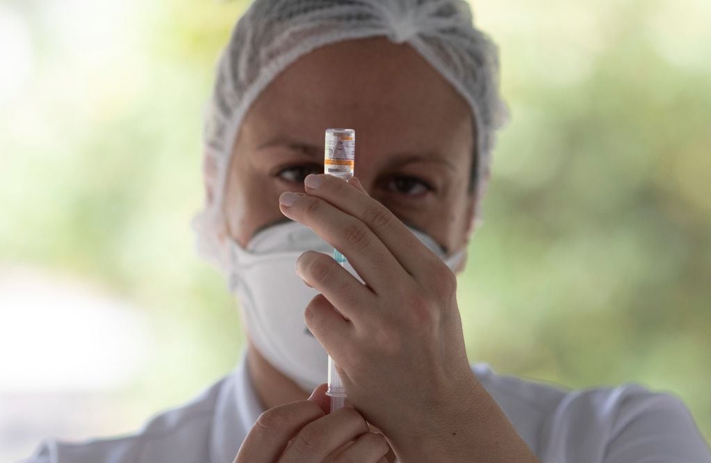 Interpol incautó miles de vacunas falsas contra el coronavirus en Sudáfrica y China