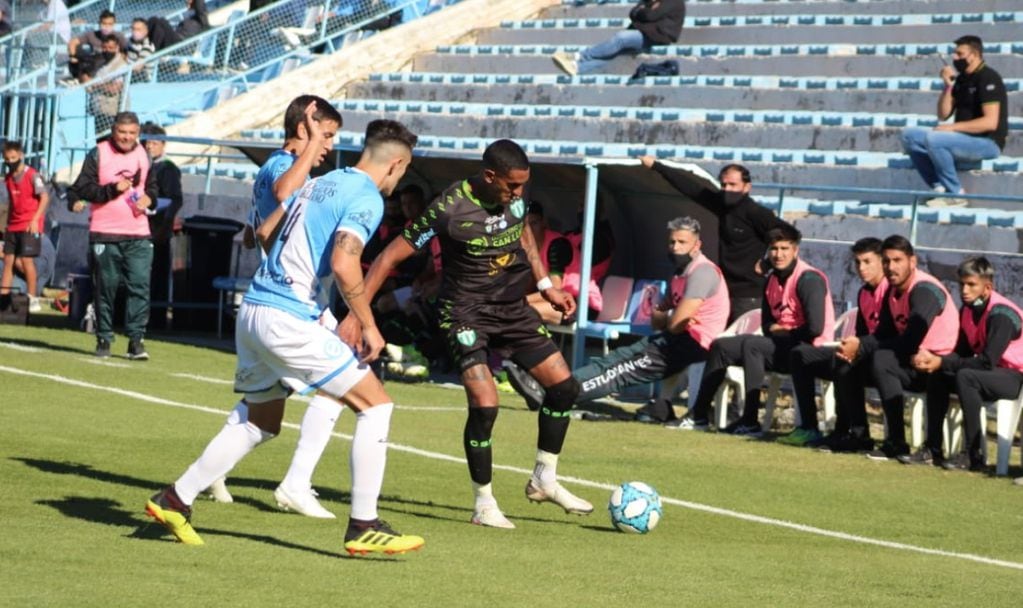 Villa San Carlos ganó ante Estudiantes de San Luis, pasó de fase en la Copa argentina y enfrentará a Patronato de Paraná.