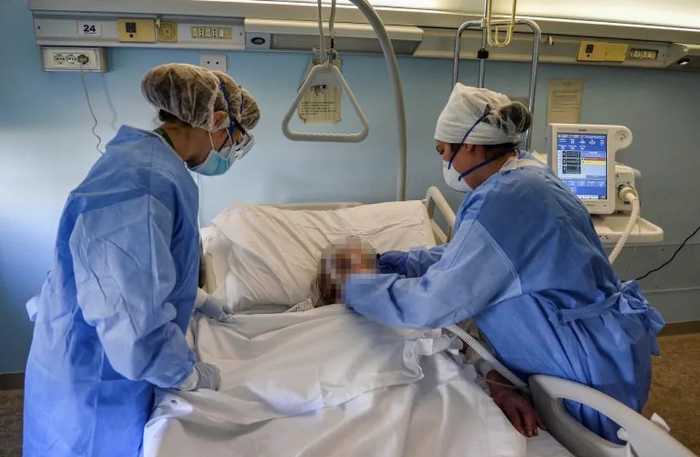 Se necesitarán más médicos especialistas ante la instalación de nuevas camas críticas en la provincia.