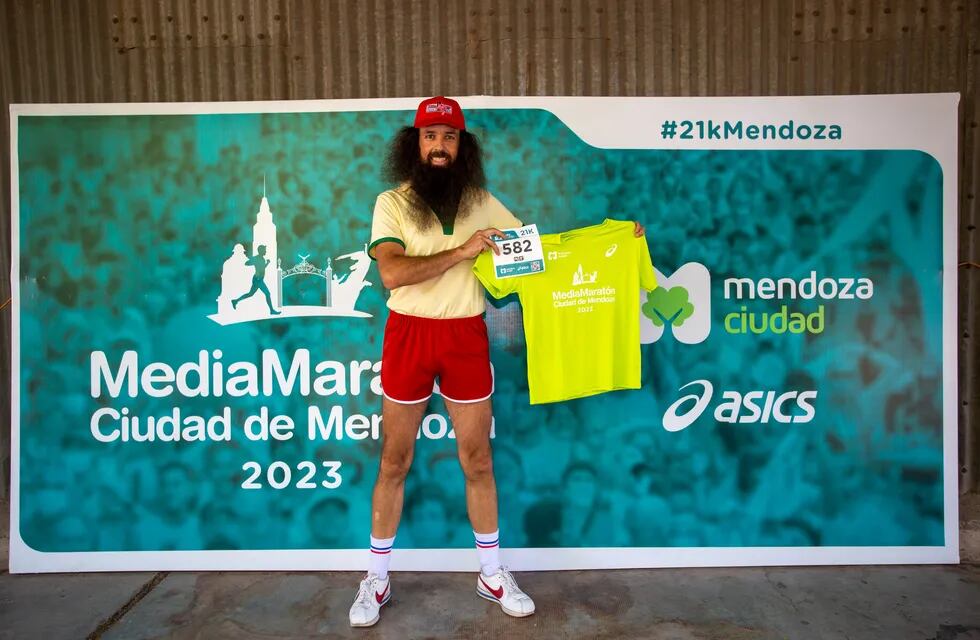 Forrest Gump chileno en la Maratón de Mendoza