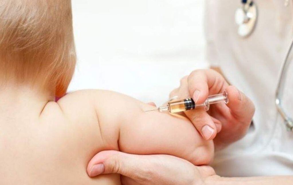 Aseguran que desde 2017 el estado no entregó 30 mil dosis para prevenir la meningitis (web)