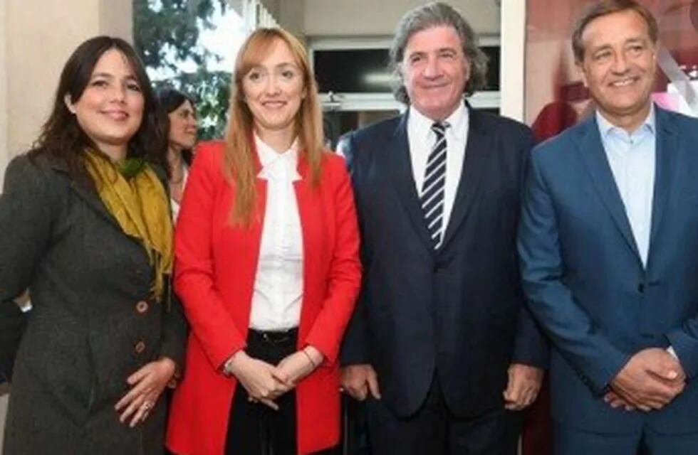 Noelia Barbeito, Anabel Fernández Sagasti, José Luis Ramón y Rodolfo Suárez.