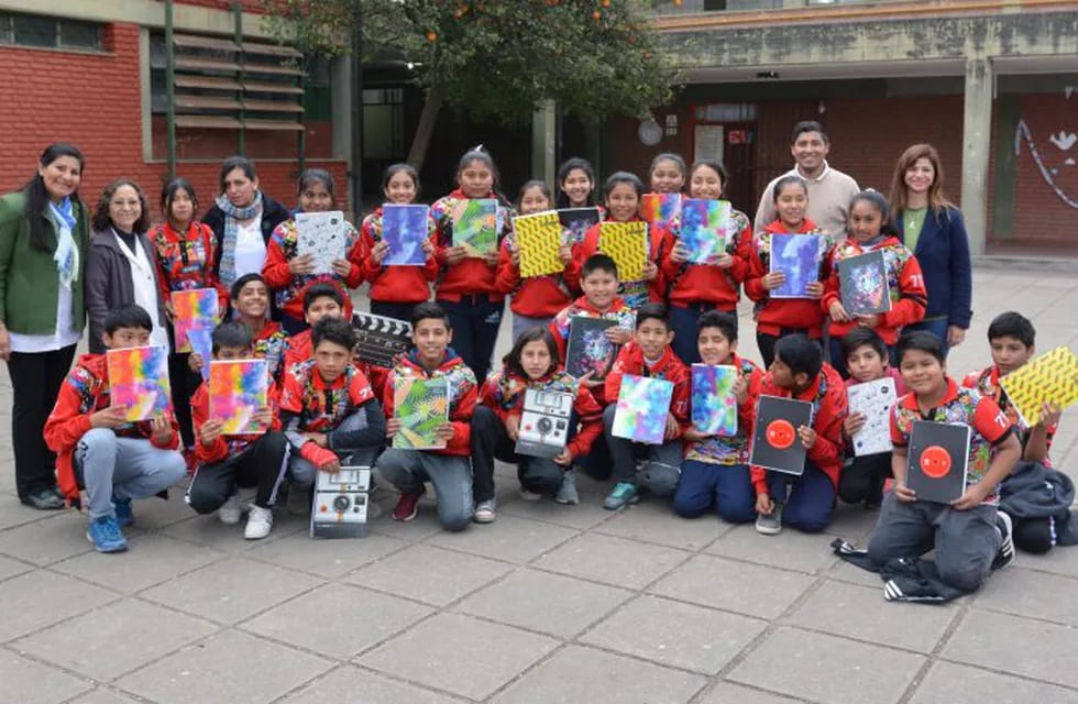 Donación de cuadernos, en Jujuy