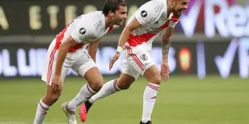 Paulo Diaz festeja el gol del empate de River ante Paranaense