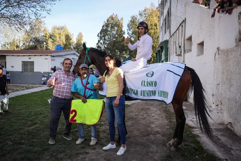 El caballo que ganó en la Clásica Domingo Faustino Sarmiento.