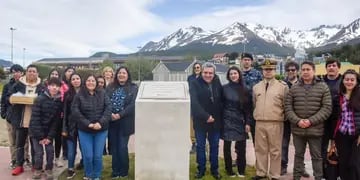 Acto en Ushuaia por el Día del Genocidio Selk´nam