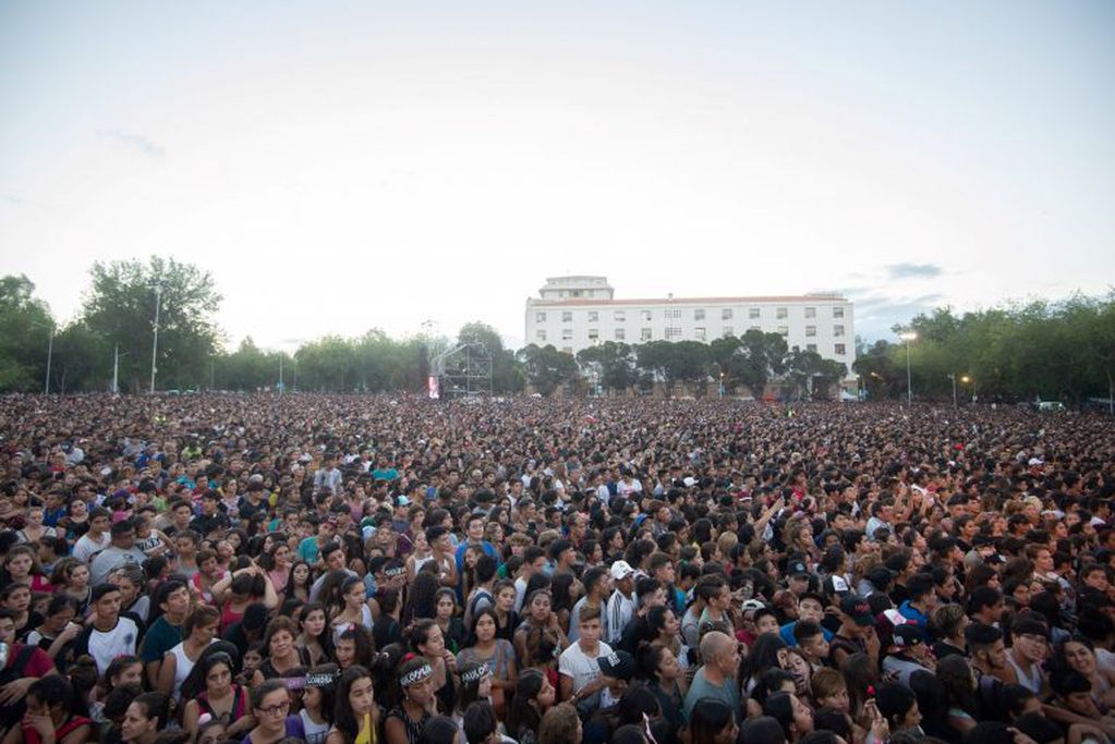 Paulo Londra cantó ante 70 mil personas en Mendoza. (Foto: Prensa Ciudad de Mendoza)