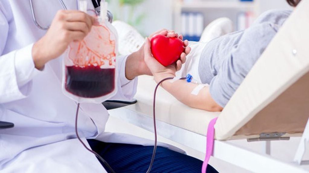 Cada dos minutos, una persona recibe una transfusión de sangre en Argentina.