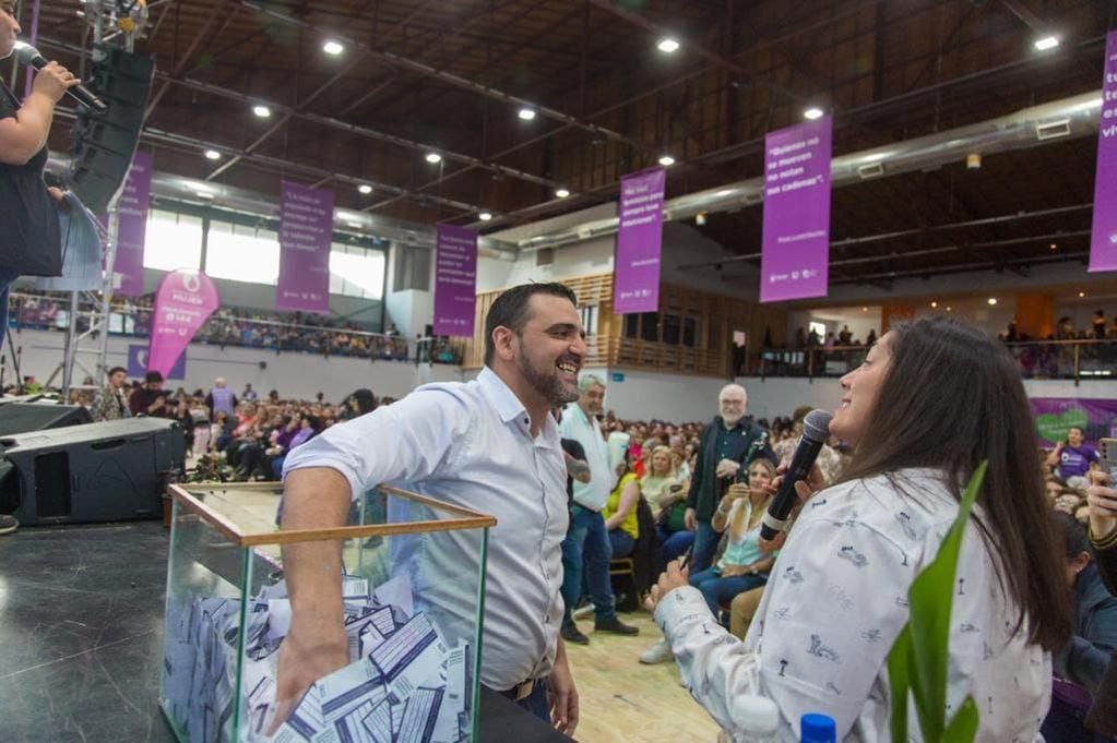 Multitudinario 7º Mate Bingo de la Municipalidad de Ushuaia en homenaje a las mujeres