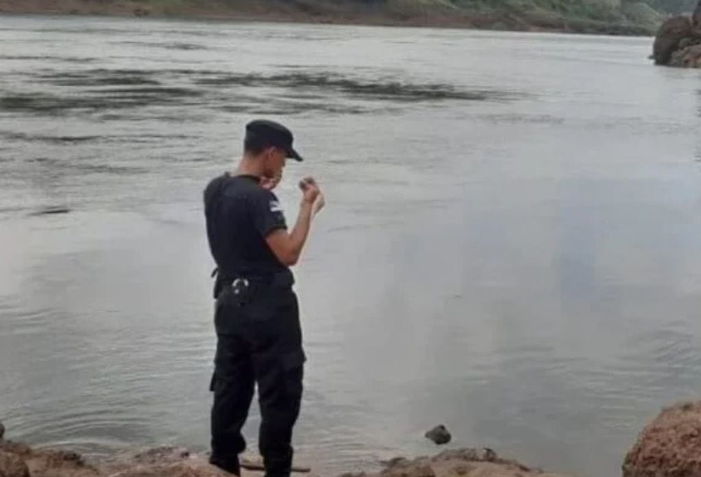 Se mantiene la búsqueda del joven desaparecido en aguas del Paraná.
