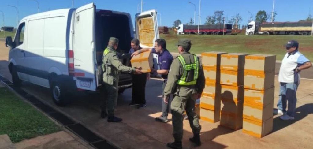 Incautan mercadería ilegal en un operativo conjunto entre Gendarmería Nacional y AFIP en San José.