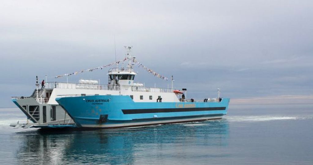 Austral Broom - única empresa que realiza actualmente el cruce del estrecho de Magallanes.