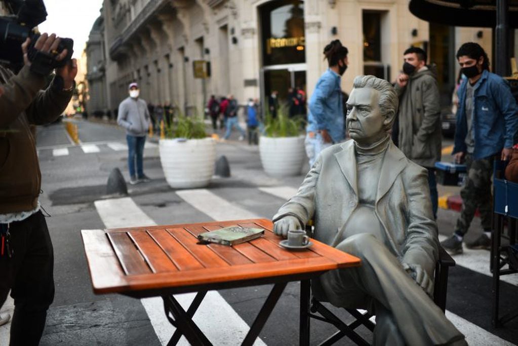 La estatua de Salzano fue reubicada en Córdoba.