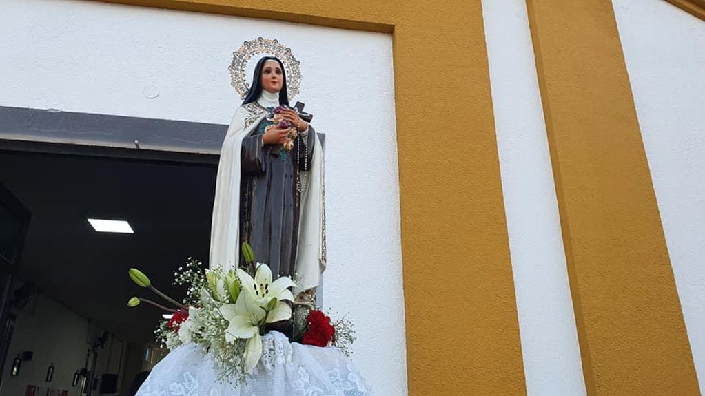 Misa y procesión Virgen Santa Teresita en El Fuertecito