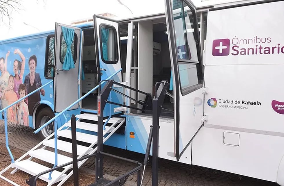 El ómnibus sanitario recorre diferentes barrios de Rafaela
