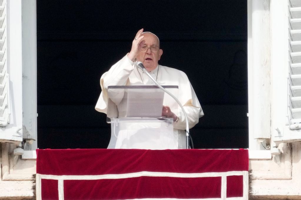El Papa Francisco dijo que reza por la paz en Ecuador.