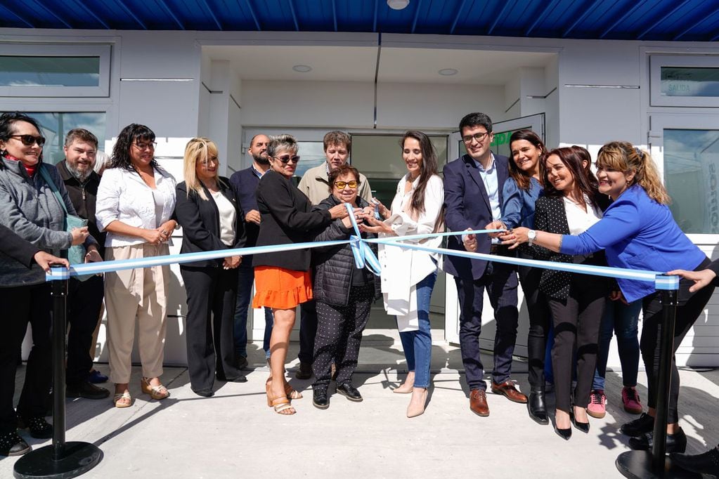 Melella encabezó la inauguración de la renovada sede de AREF en Río Grande