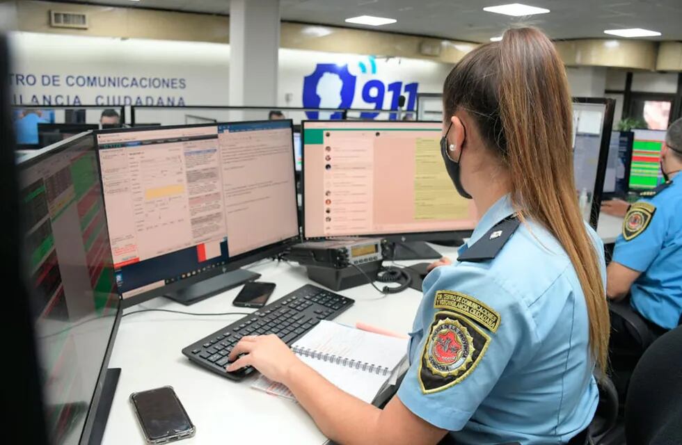 Operadora del 911. (Policía de Córdoba)