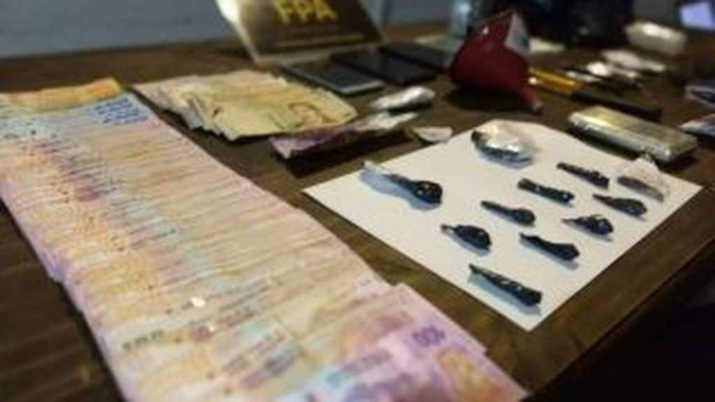 Secuestraron dosis de cocaína, elementos relacionados con la investigación y una abultada suma de dinero. (Foto: Ministerio Público Fiscal).