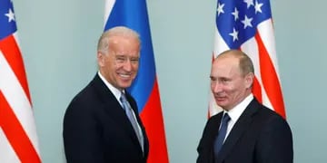 Joe Biden y Vladimir Putin el 10 de marzo de 2011, cuando el entonces vicepresidente norteamericano se encontró con el Primer Ministro Ruso en Moscú.