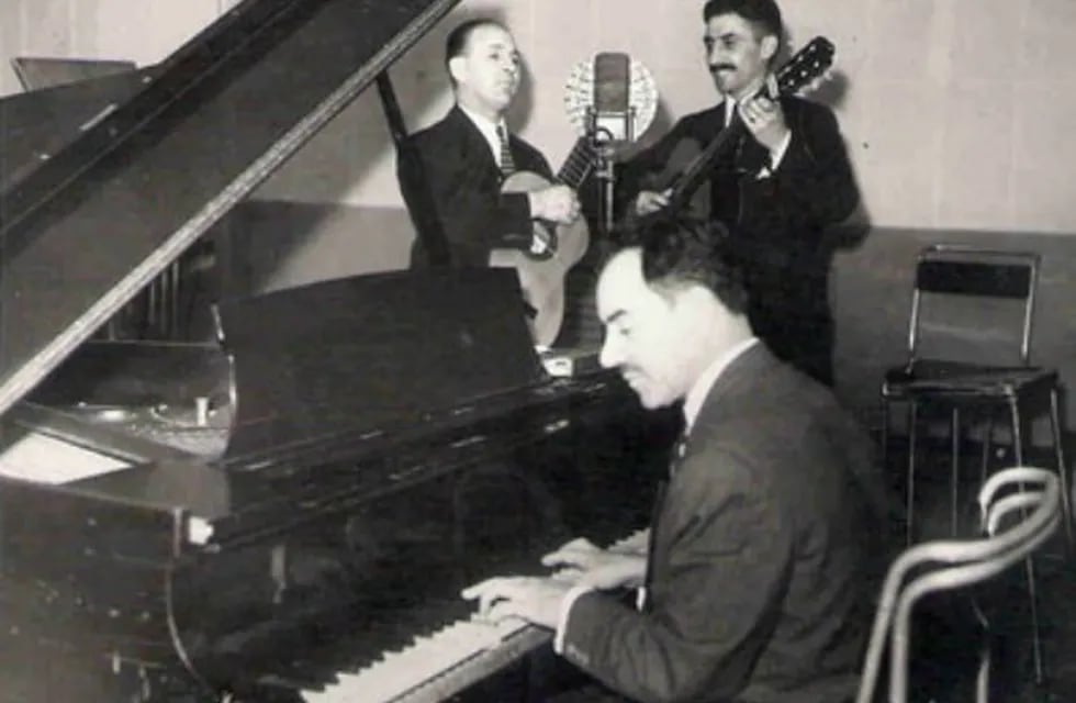 Alberto Rodríguez solía asistir al Museo Municipal Molina Pico para interpretar sus canciones en el piano de ese lugar.