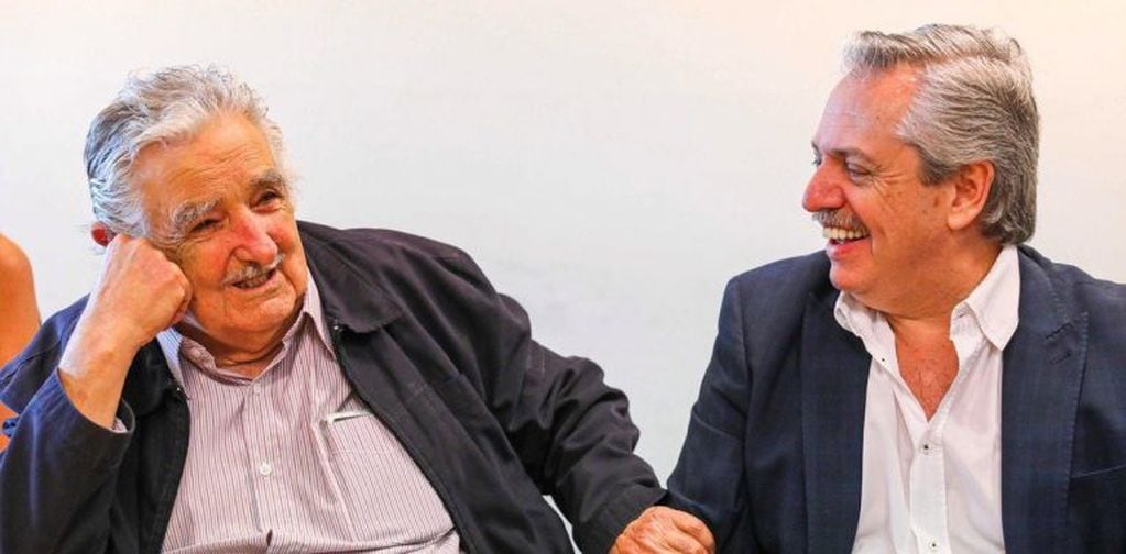José 'Pepe' Mujica y Alberto Fernández (Foto: AFP)
