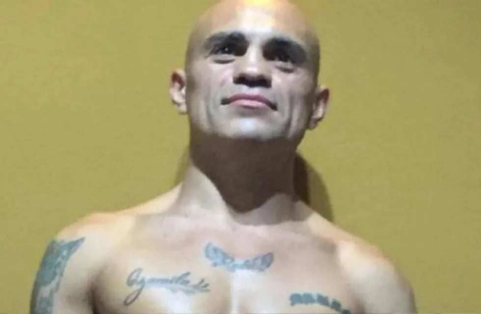 Rodrigo La Hiena Barrios vuelve a subirse al ring.