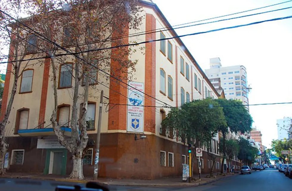 Instituto Roque González de Posadas