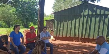 Charlas de concientización sobre conductas ambientales en aldeas guaraníes de Iguazú