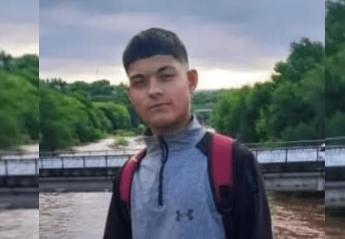 Piden colaboración para encontrar a un adolescente desaparecido en Córdoba thumbnail