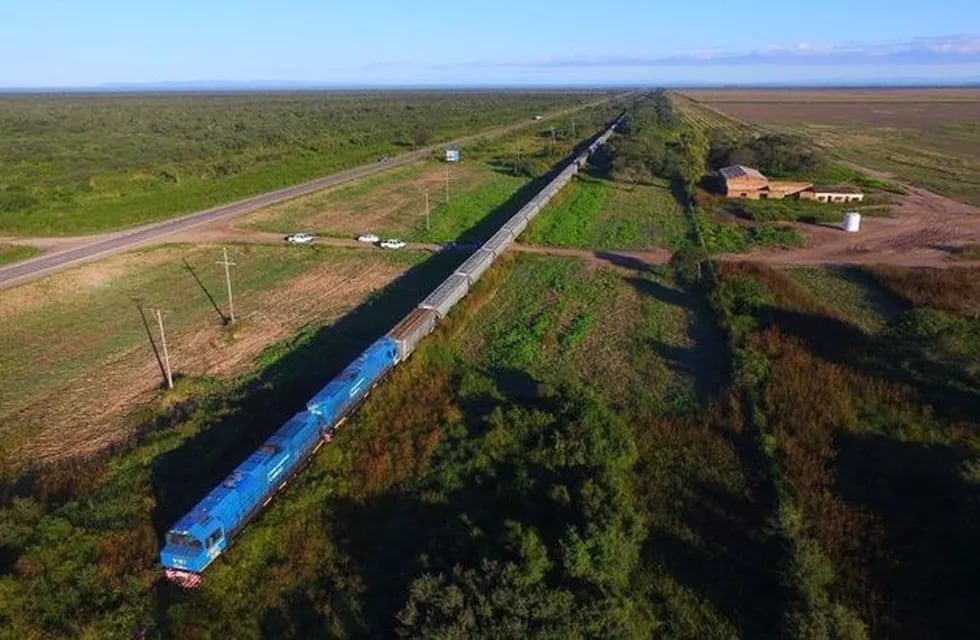 Primer viaje del tren de 100 vagones que conecta Salta y Santa Fe. (Ministerio de transporte de la Nación)