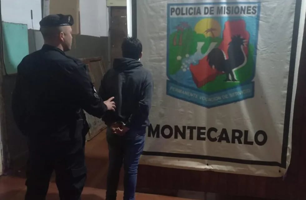 Montecarlo: detuvieron a un joven y recuperaron una motocicleta robada,.