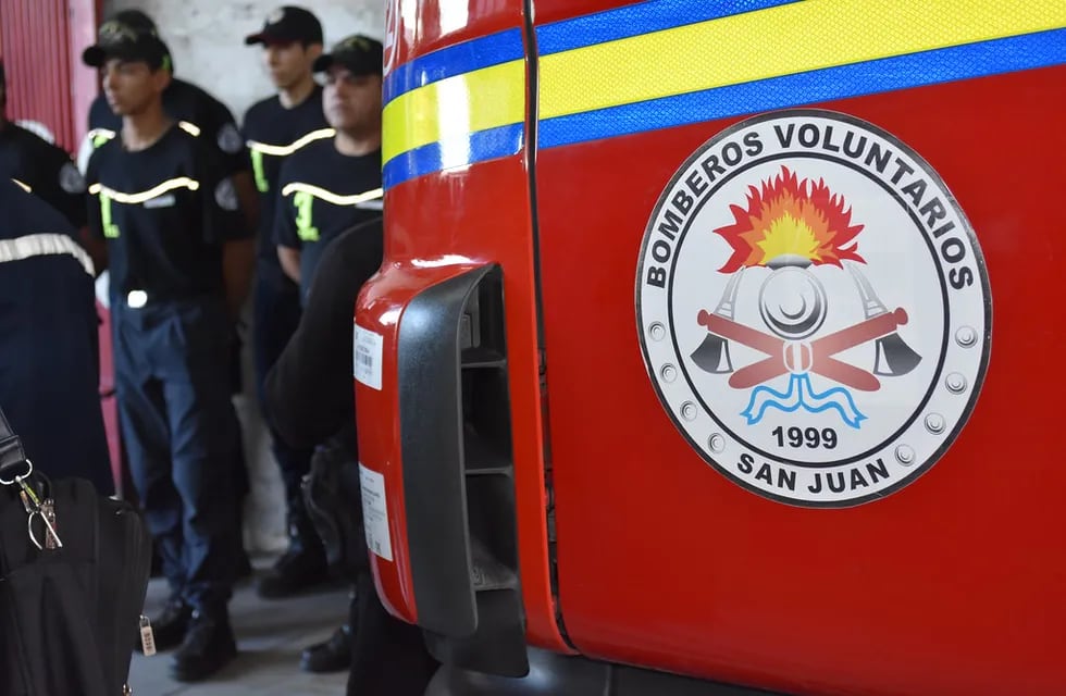 Verdaderos héroes: bomberos sanjuaninos le salvaron la vida a una bebé de 6 meses (imagen ilustrativa)
