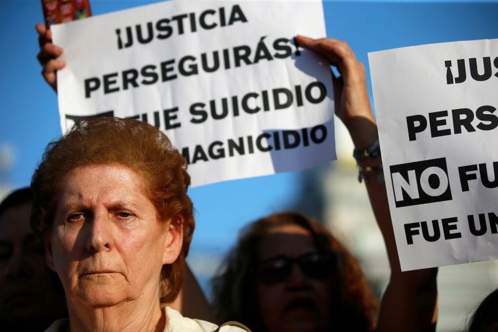 Sara Garfunkel, madre de Alberto Nisman, en el aniversario de la muerte de su hijo (Foto: Mariana Greif/REUTERS)