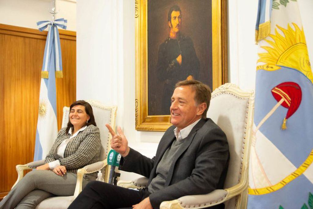 El gobernador Rodolfo Suárez con la ministra de Turismo Mariana Juri.