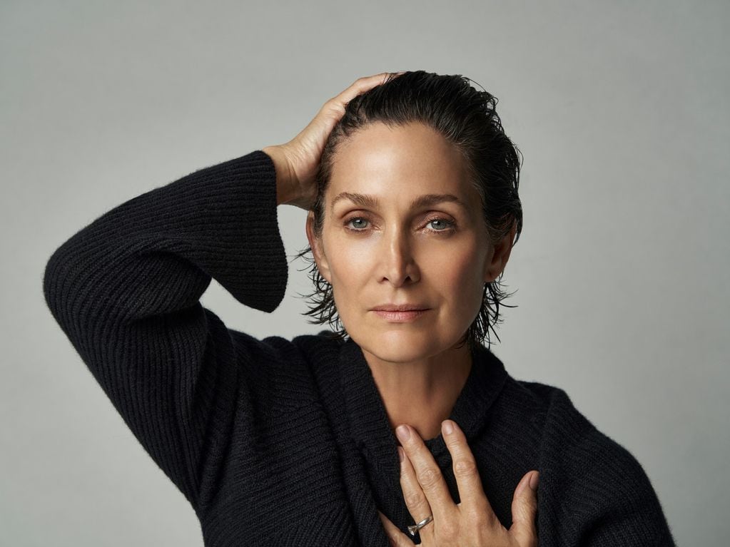 Carrie-Anne Moss a sus 56 años.